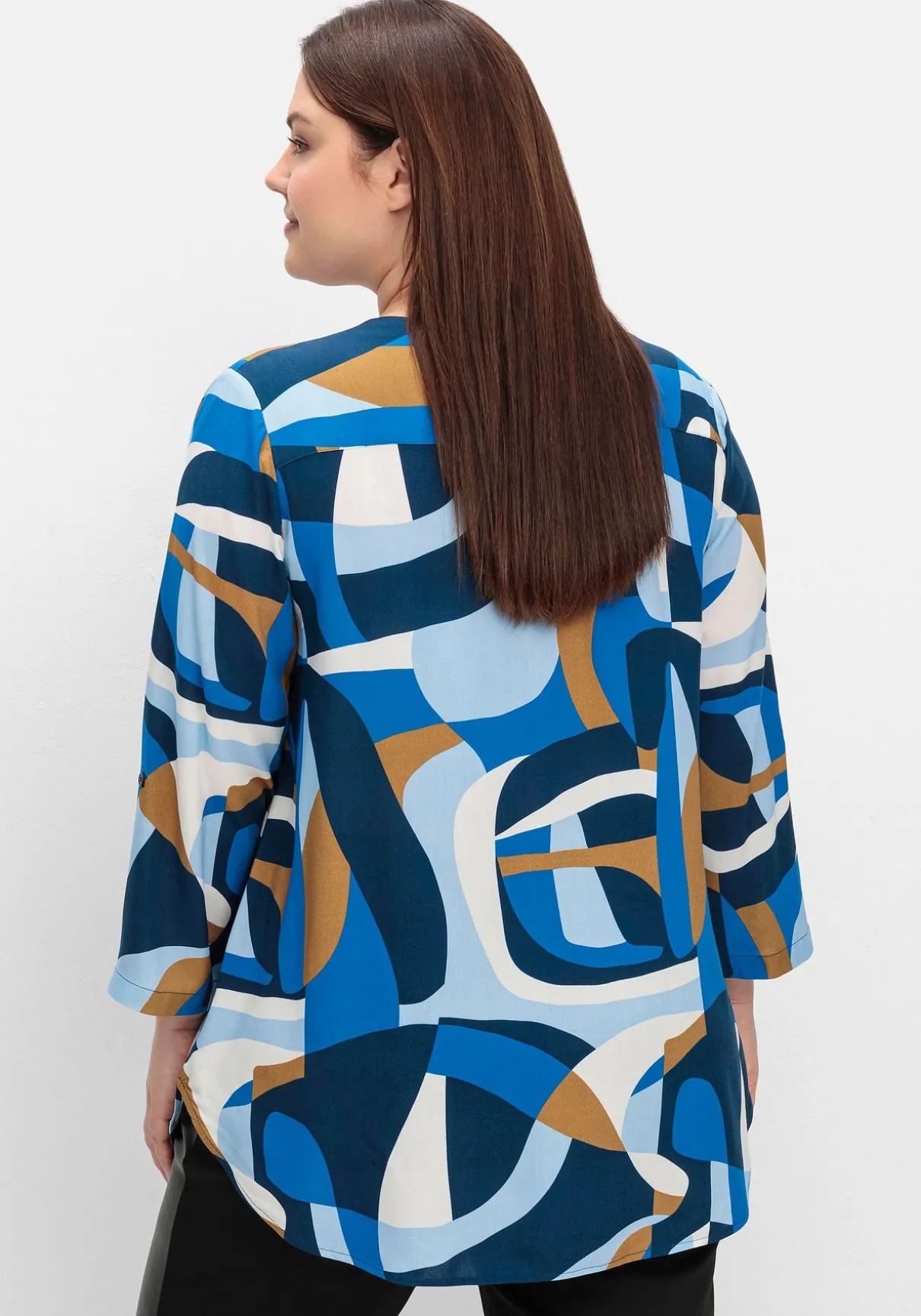 Fließende Tunika mit Grafikprint und gerundetem Saum