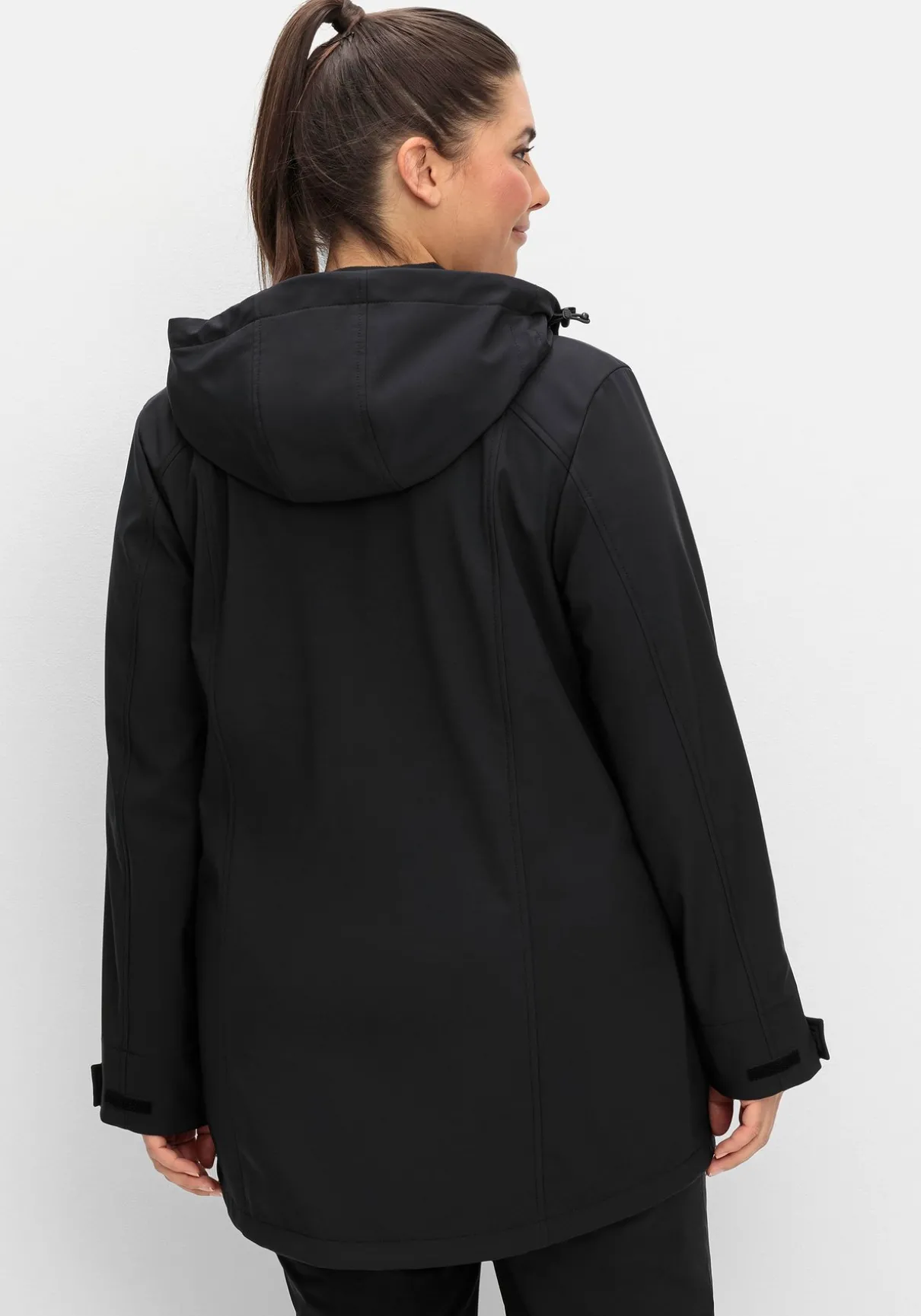 Funktionsparka mit Kapuze, in Softshell-Qualität