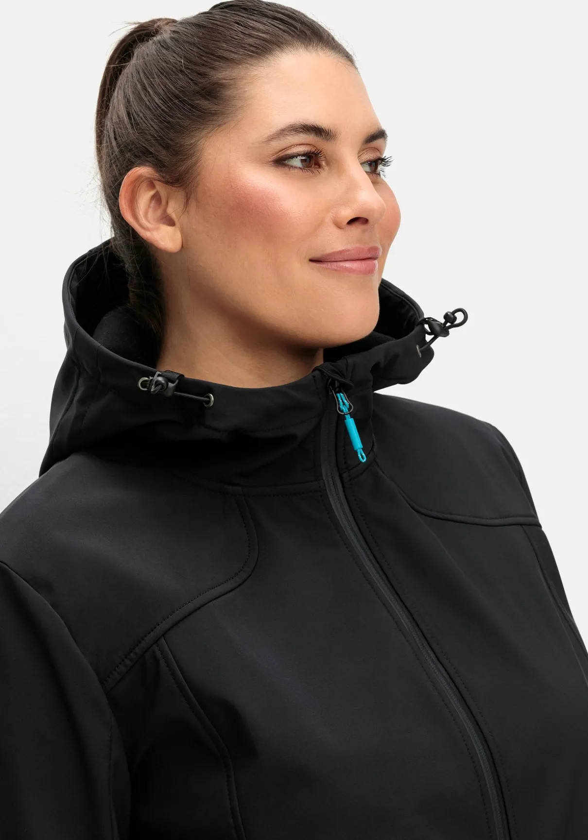 Funktionsparka mit Kapuze, in Softshell-Qualität