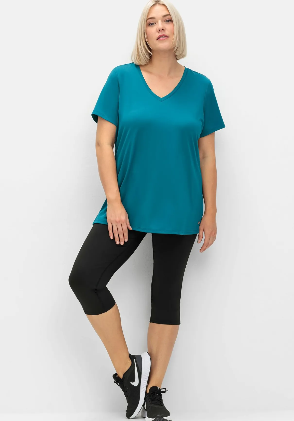 Funktionsshirt mit V-Ausschnitt