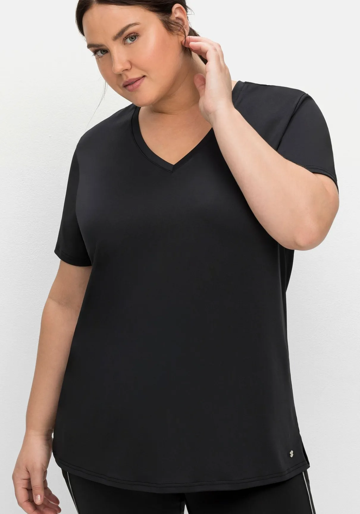 Funktionsshirt mit V-Ausschnitt