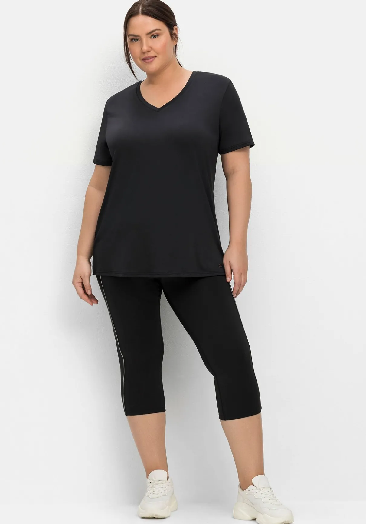 Funktionsshirt mit V-Ausschnitt