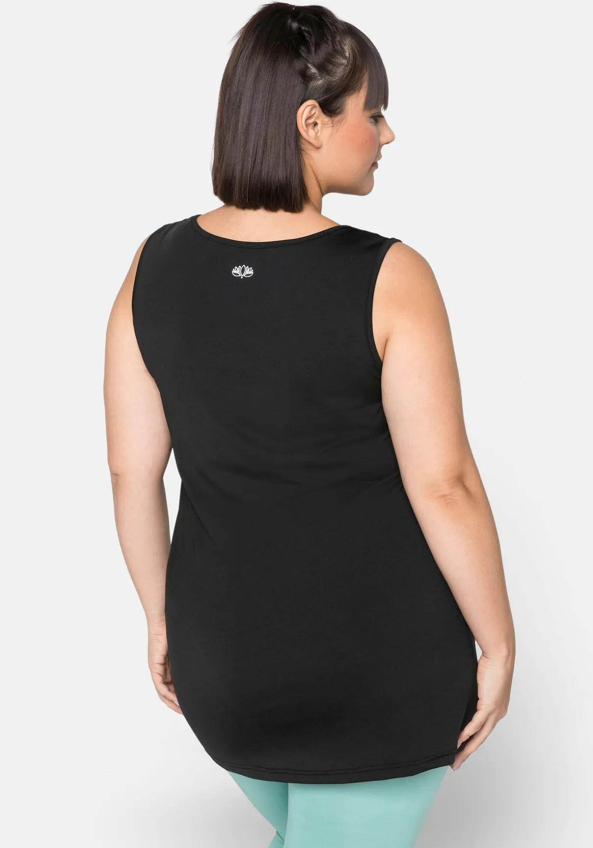 Funktionstop mit rundem Ausschnitt