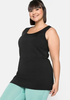 Funktionstop mit rundem Ausschnitt