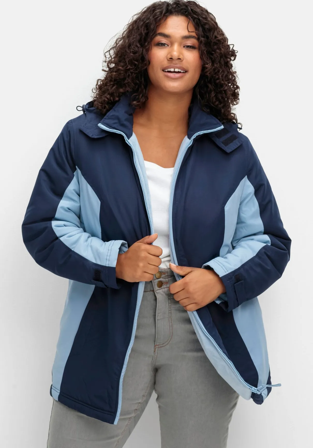 Funktions-Winterjacke mit Kontrastdetails