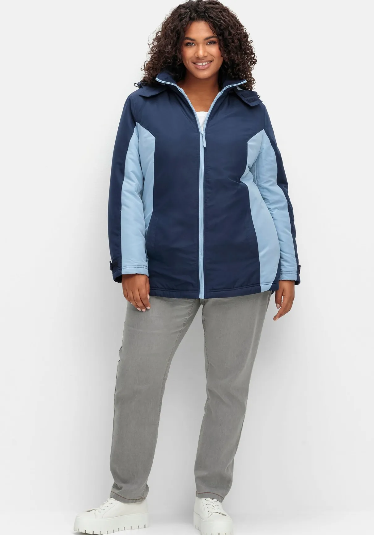 Funktions-Winterjacke mit Kontrastdetails