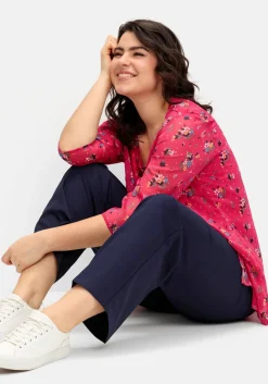 Gerade Hose mit Bügelfalten