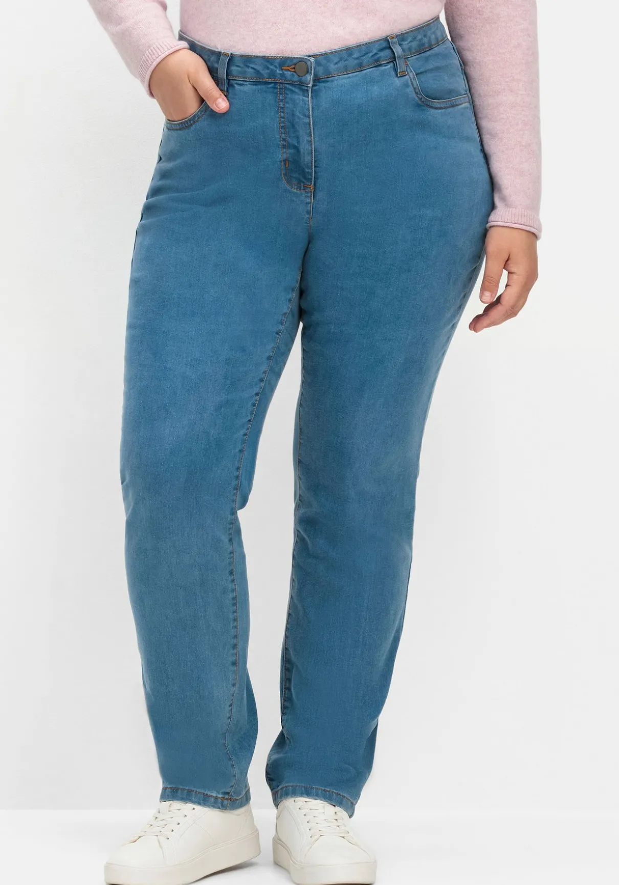 Gerade, innen weich angeraute Thermojeans