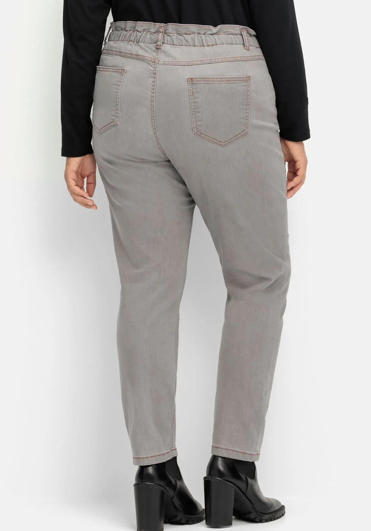 Gerade Jeans im extrahohen Paperbag-Schnitt