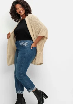 Gerade Jeans in 7/8-Länge, mit Herzchen-Einsätzen