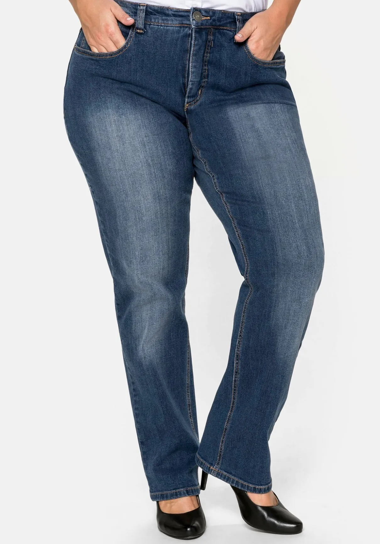 Gerade Jeans mit Shaping-Einsatz