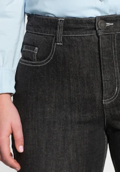 Gerade Jeans mit Shaping-Einsatz