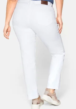 Gerade Jeans mit Used-Effekten