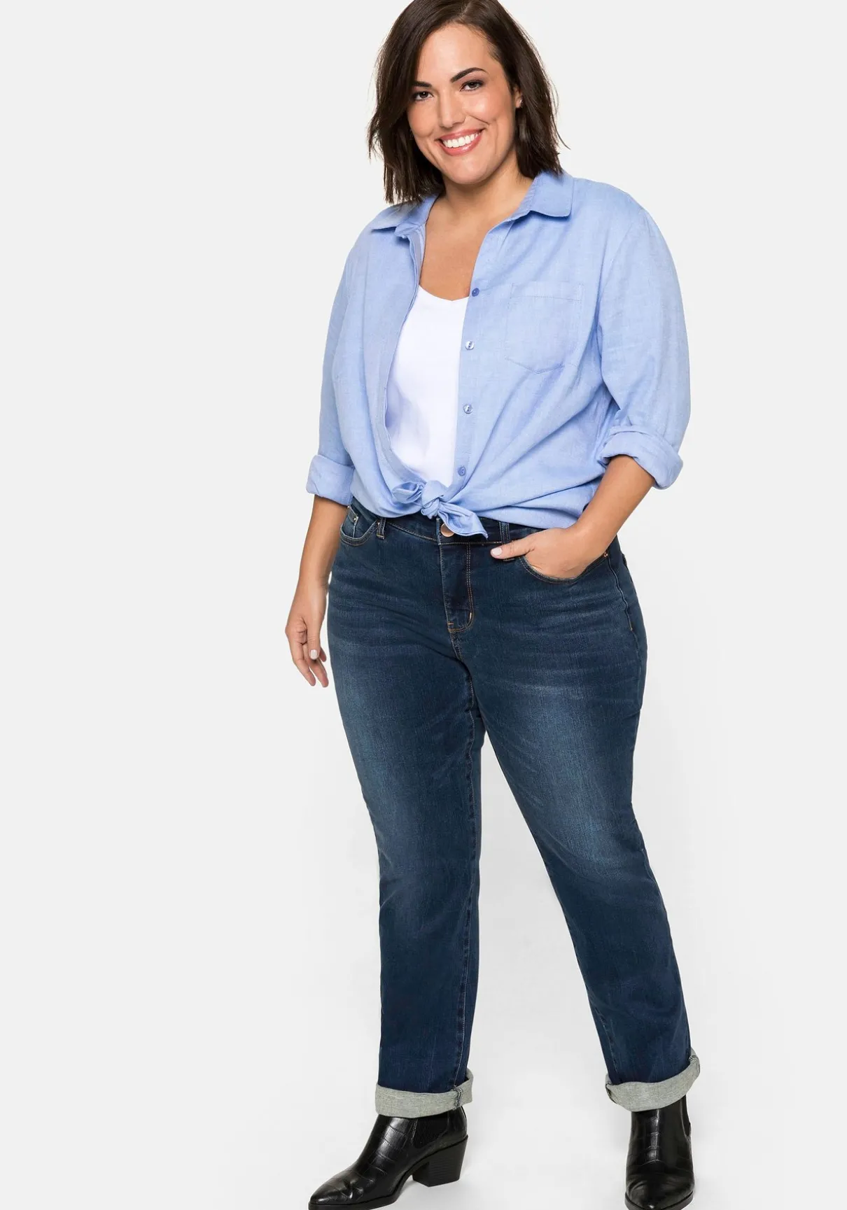 Gerade Stretch-Jeans mit Bodyforming-Effekt