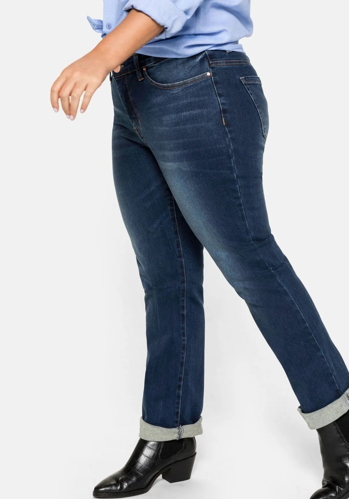 Gerade Stretch-Jeans mit Bodyforming-Effekt