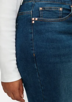 Gerade Stretch-Jeans mit Bodyforming-Effekt