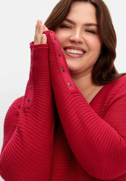 Gerippter Pullover mit spitz zulaufendem Saum