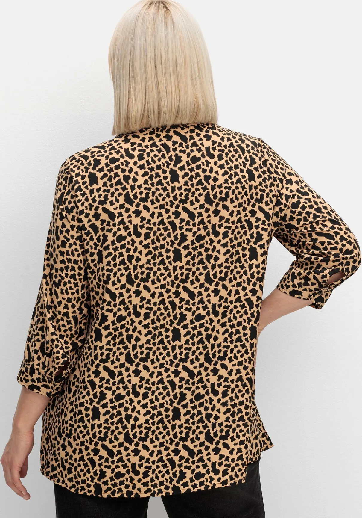 Hemdbluse mit Animalprint, in leichter A-Linie