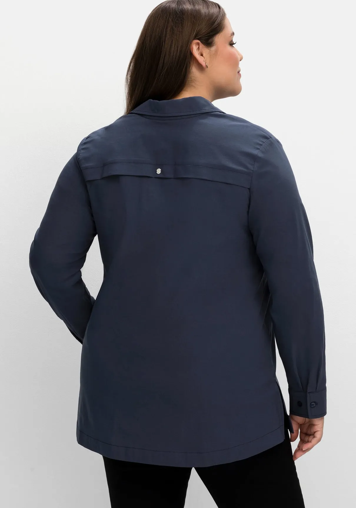 Hemdbluse mit verdeckter Knopfleiste