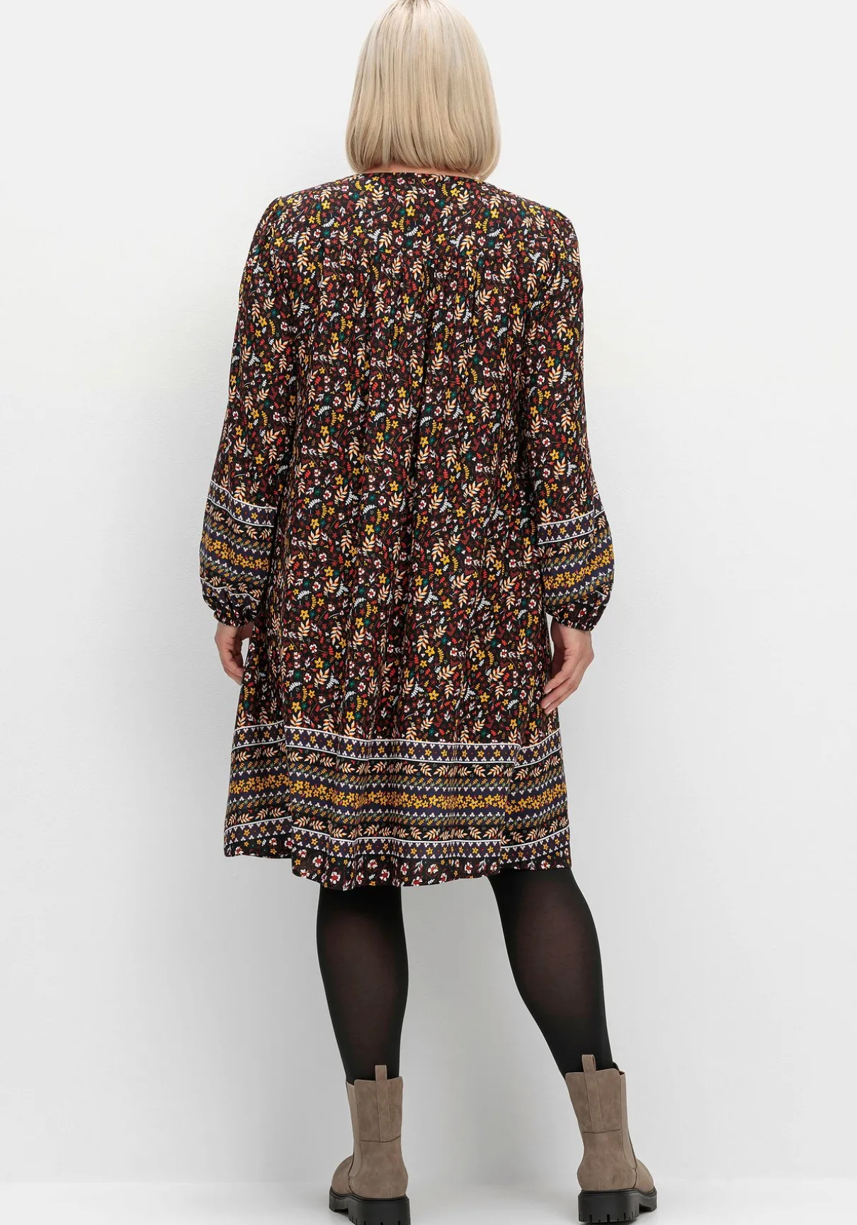 Hängerchen-Kleid im Mustermix, in A-Linie