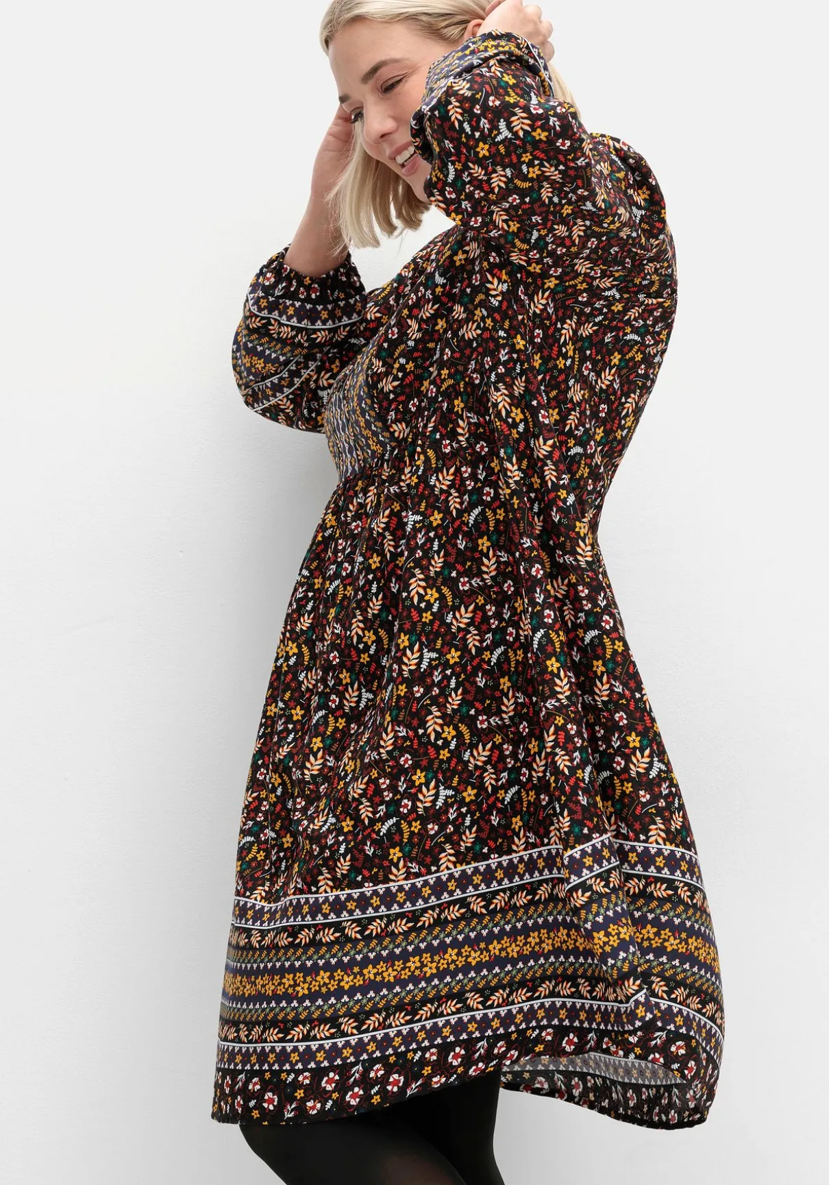 Hängerchen-Kleid im Mustermix, in A-Linie