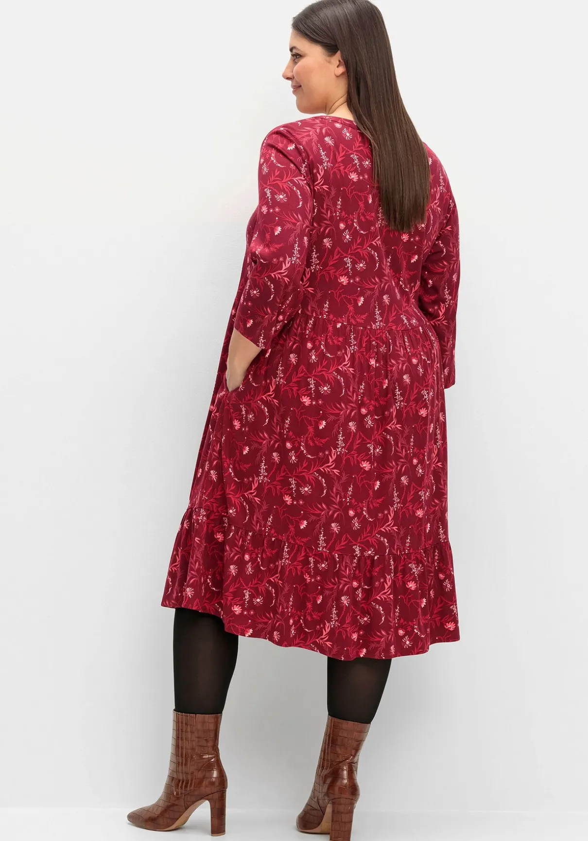 Hängerkleid in leichter A-Linie, mit 3/4-Ärmeln