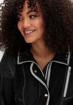 Jacke mit silberfarbenen Kontrastdetails
