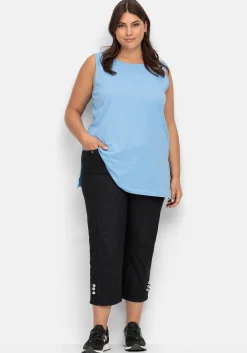 7/8-Jeans mit Zierknöpfen am Saum