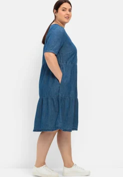 Jeanskleid aus leichtem Denim, in Volant-Optik