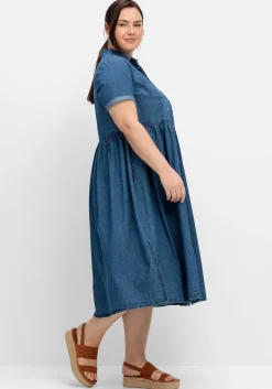 Jeanskleid mit Blusenkragen und Teilungsnaht