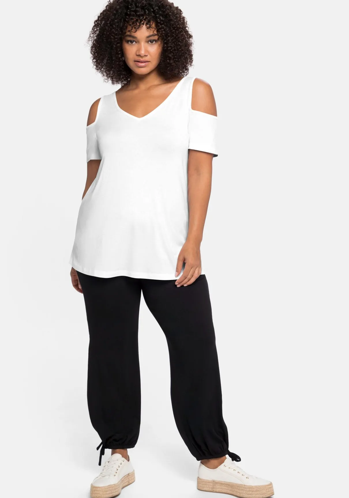 Jerseyhirt mit V-Ausschnitt, im schulterfreien Look