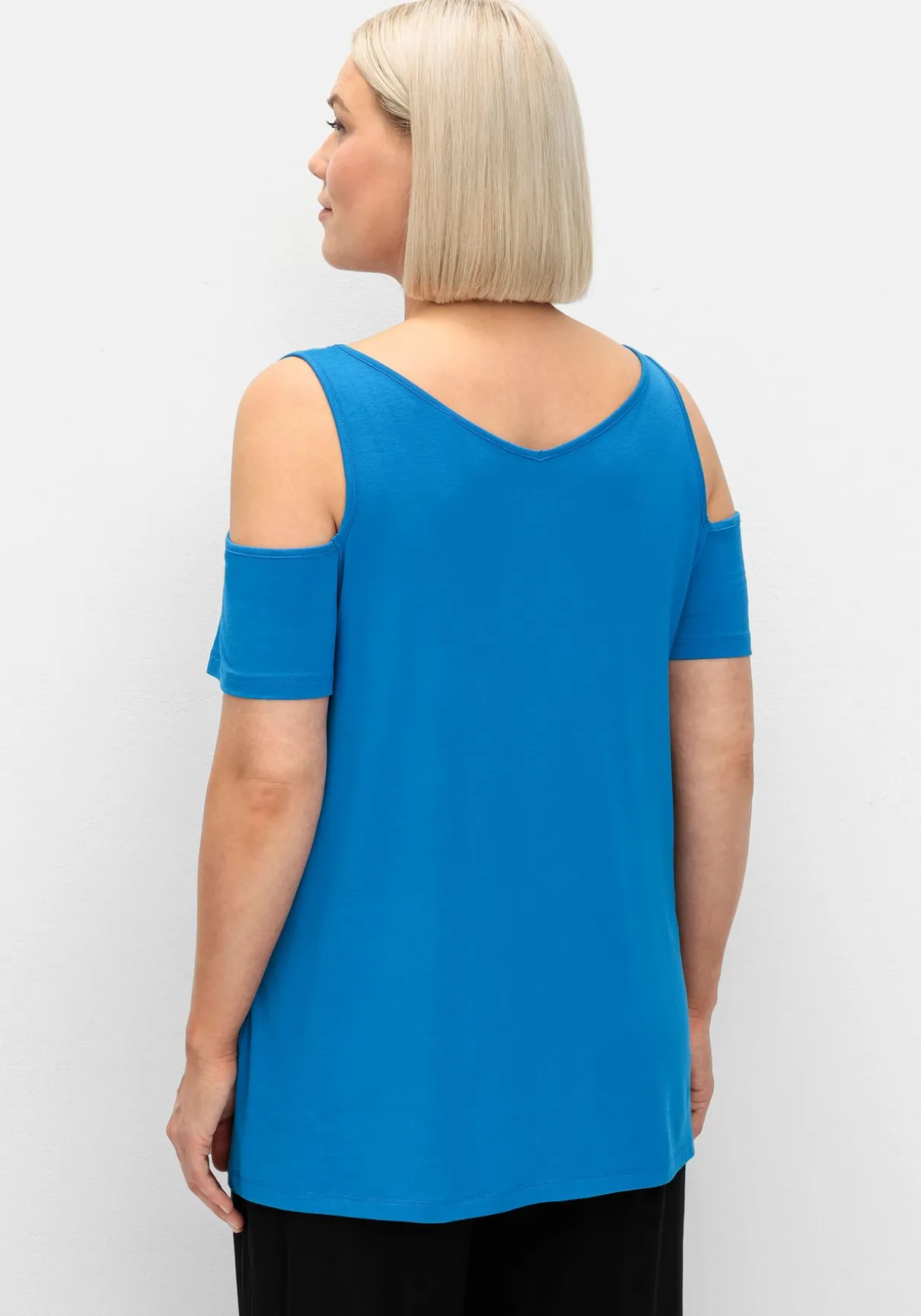 Jerseyhirt mit V-Ausschnitt, im schulterfreien Look