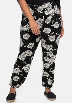 Jerseyhose im Joggpants-Stil, mit Alloverprint