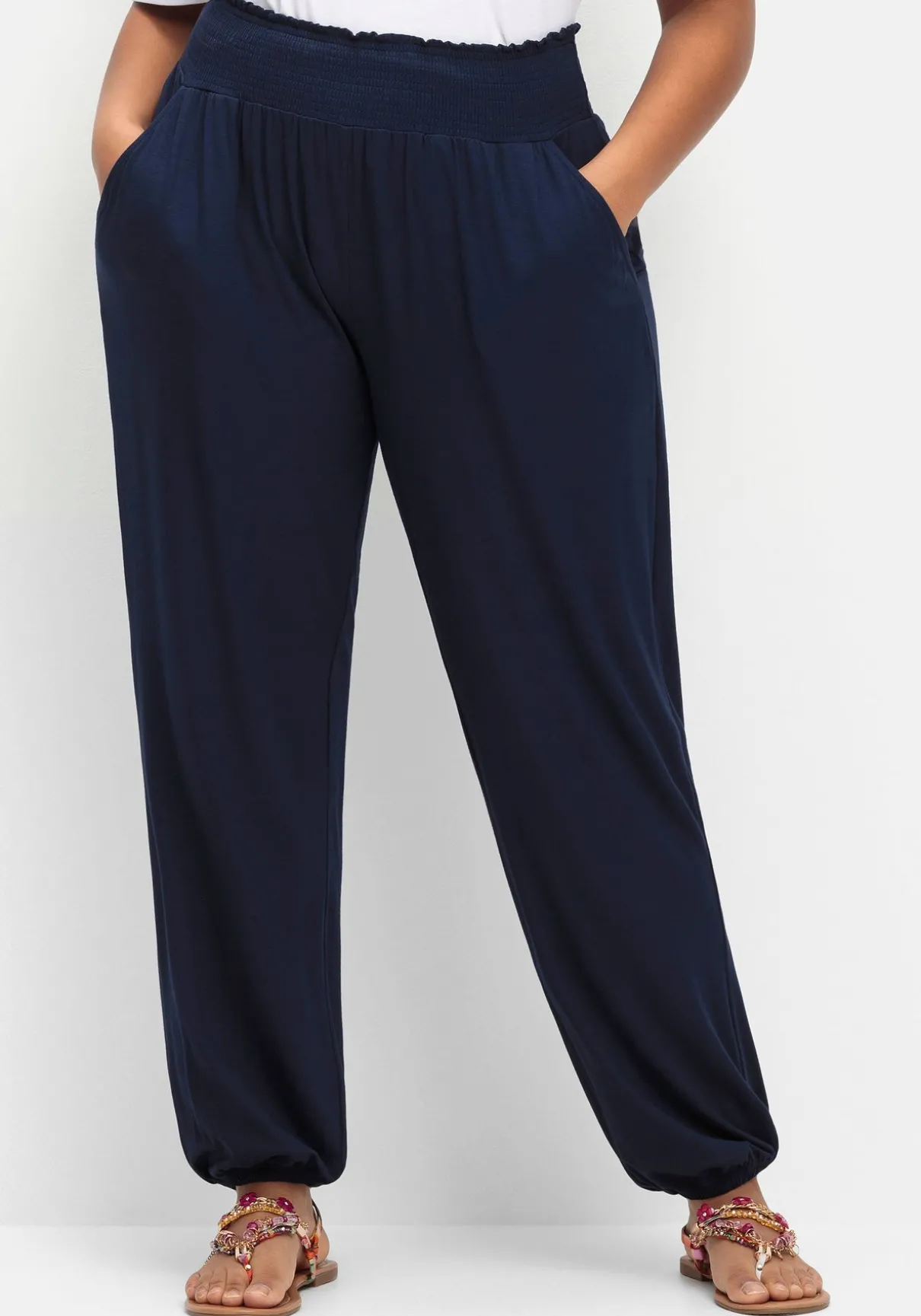 Jerseyhose mit Smokbund und Gummibündchen