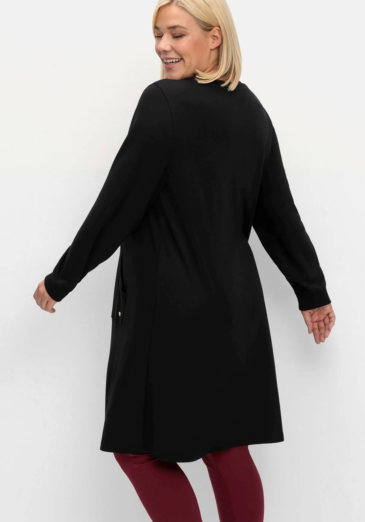 Jerseykleid mit Kängurutasche, in leichter A-Linie