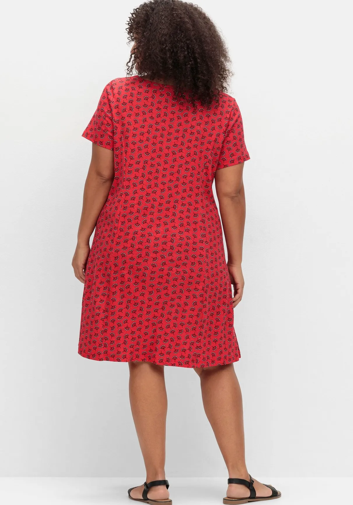 Jerseykleid mit schwingendem Rockteil