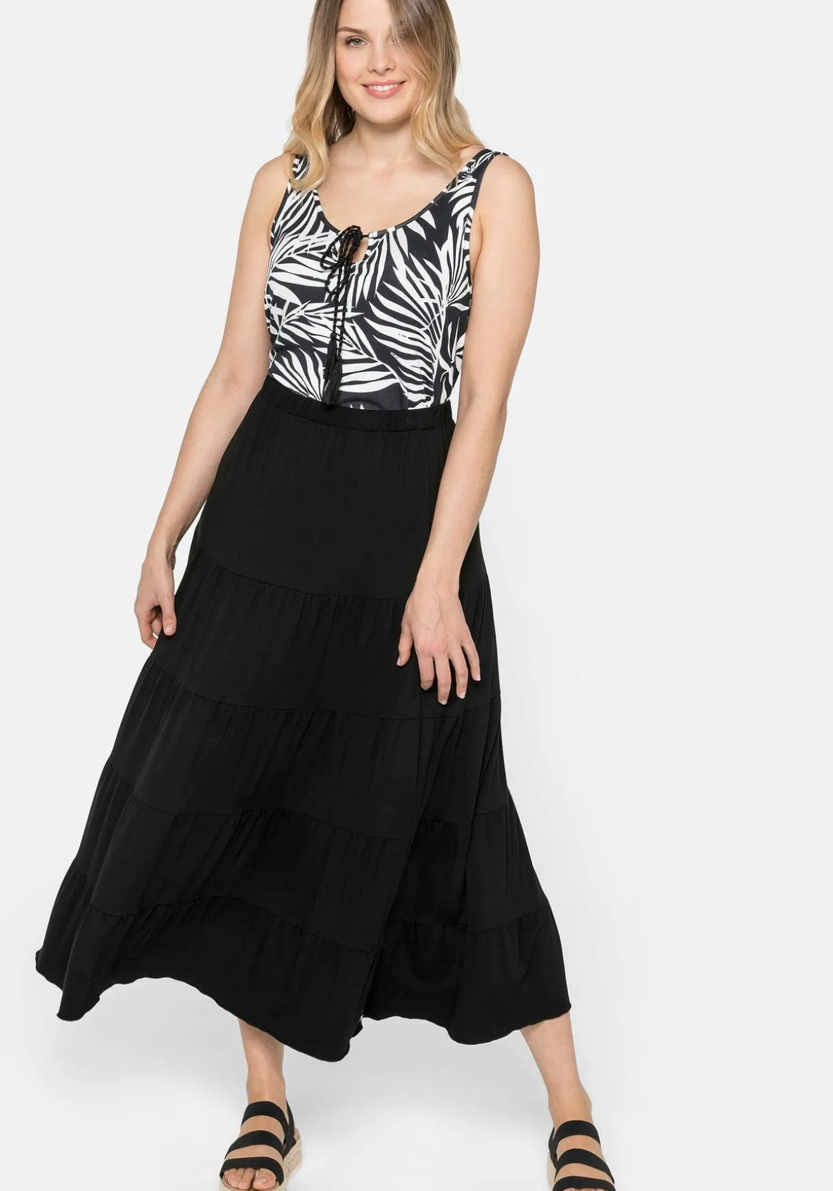 Jerseyrock in Maxilänge, mit stufigen Volants