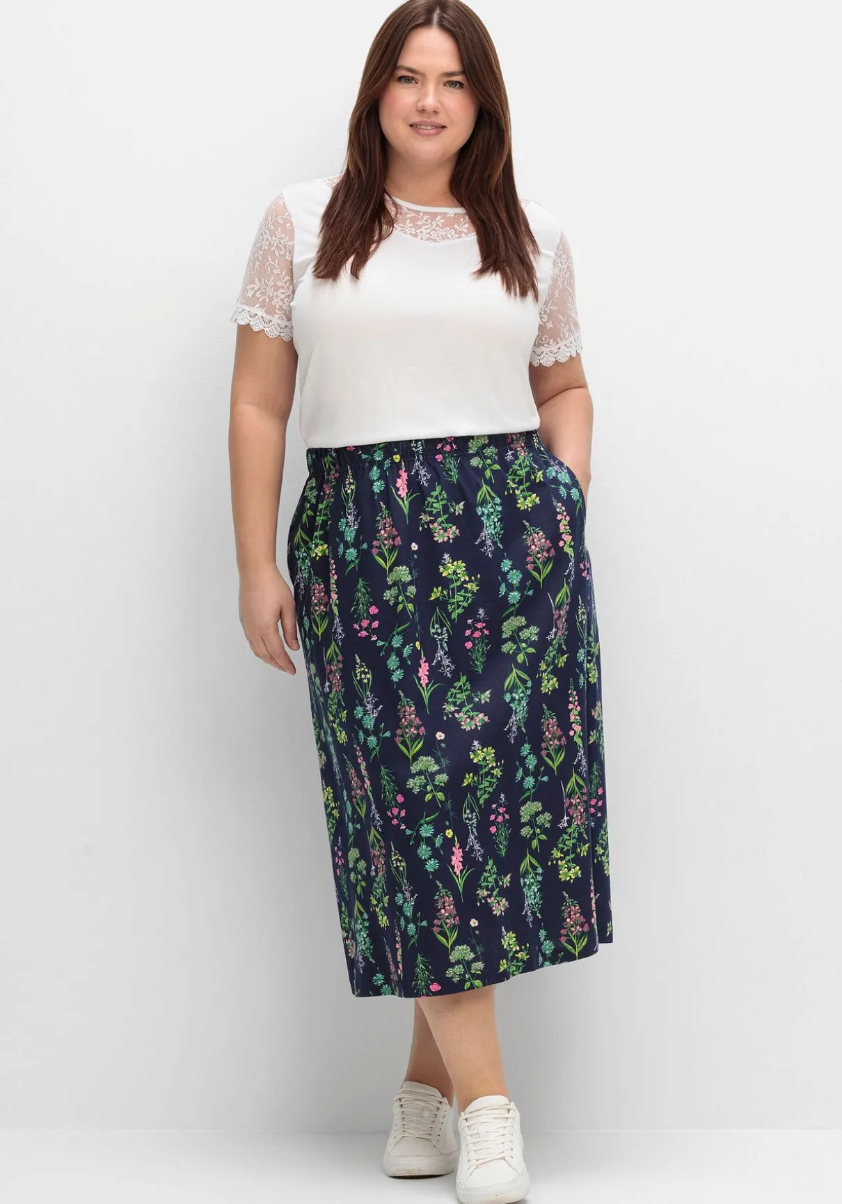 Jerseyrock in Midilänge, mit Blumenprint