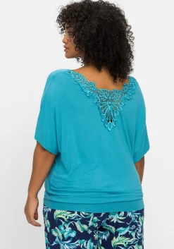 Jerseyshirt mit Einsatz aus Spitze im Nacken