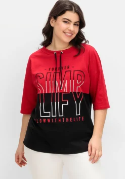 Jerseyshirt mit Stehkragen und Wordingprint