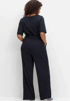 Jumpsuit mit Bindegürtel und weitem Bein
