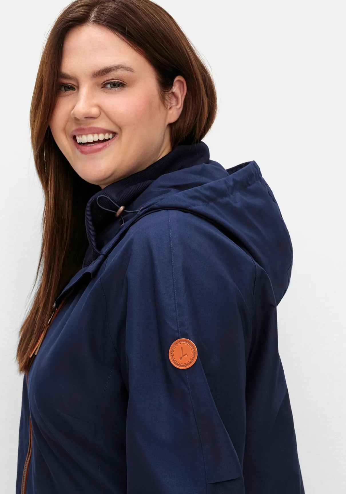 Kapuzenjacke aus Microfaser, mit Kontrastdetails