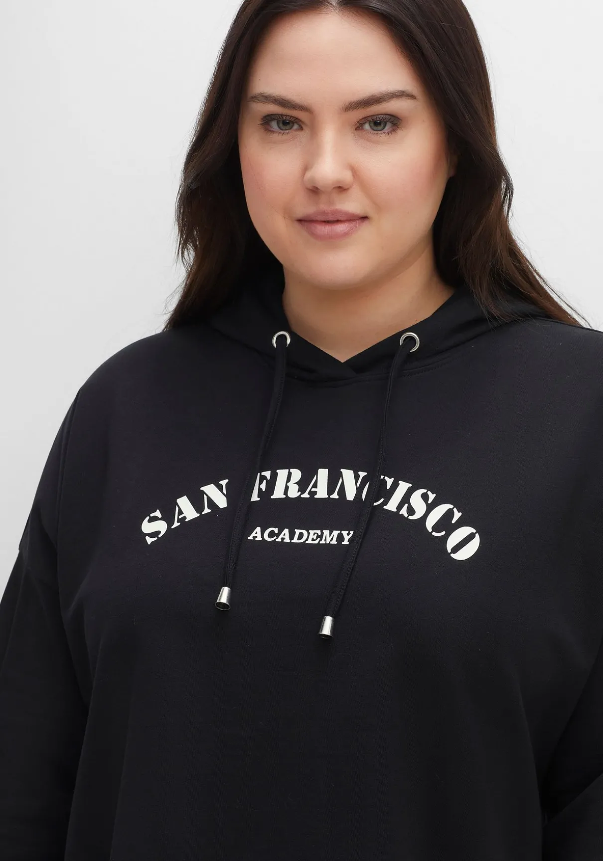 Kapuzensweatshirt mit Frontdruck, in A-Linie