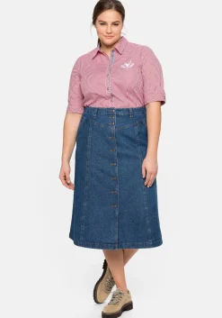 Karierte Trachtenbluse mit Stickereien