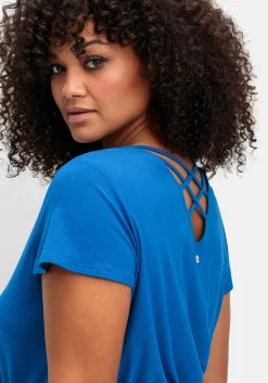 Kleid in Wickeloptik mit raffiniertem Rückenausschnitt