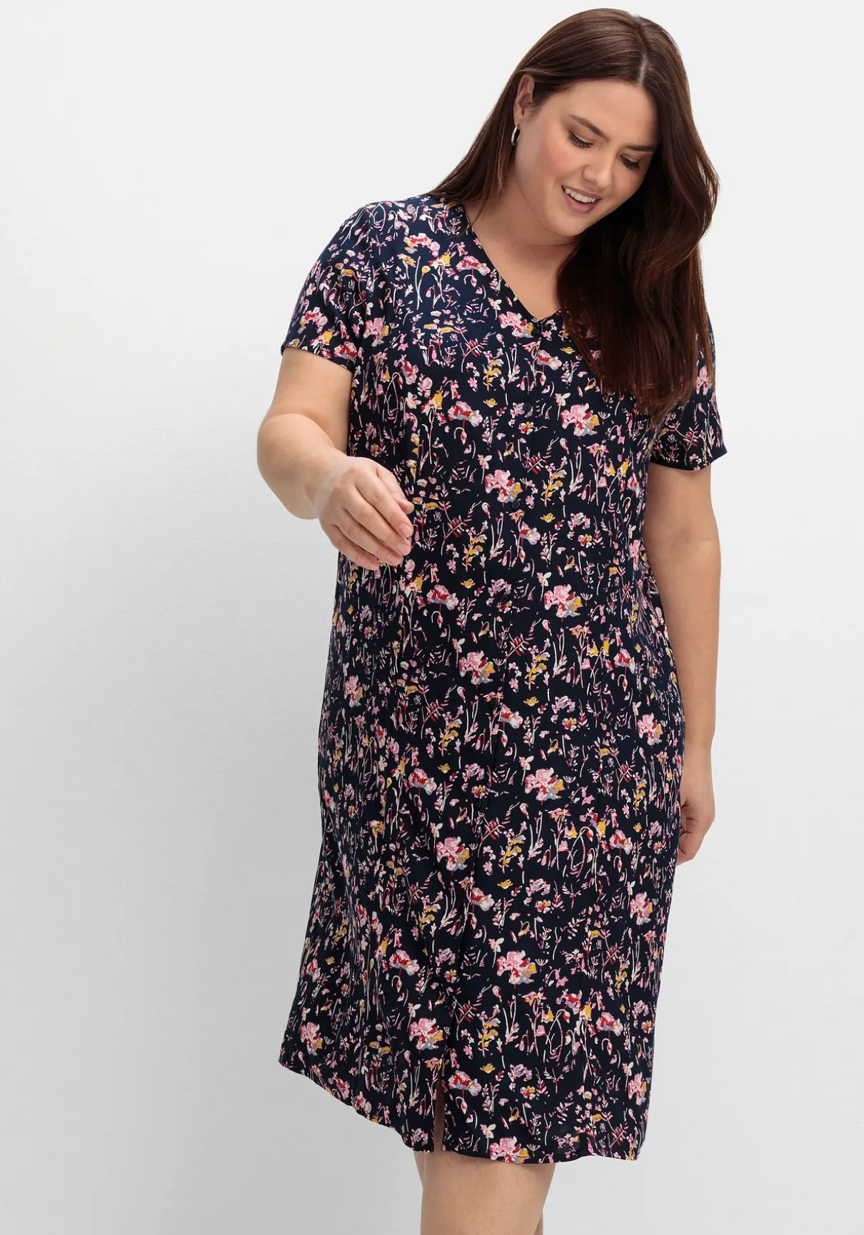 Kleid mit Knopfleiste und Blumendruck