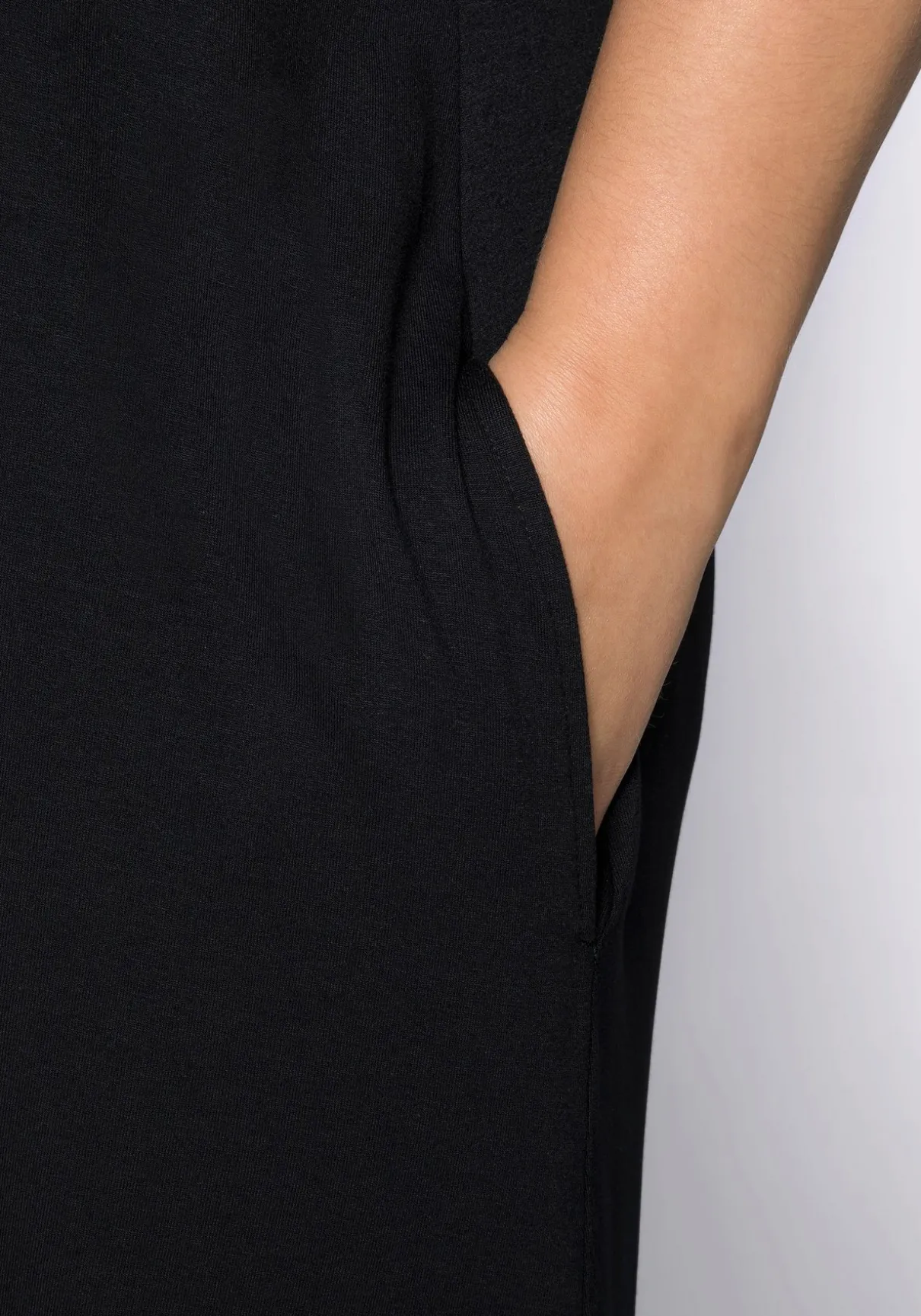 Kleid mit Taschen, im Vokuhilaschnitt