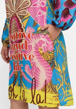 Knielanges Kleid im Mustermix, mit Ballonärmeln