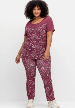 Kurzarmshirt aus Single-Jersey, mit Paisleymuster