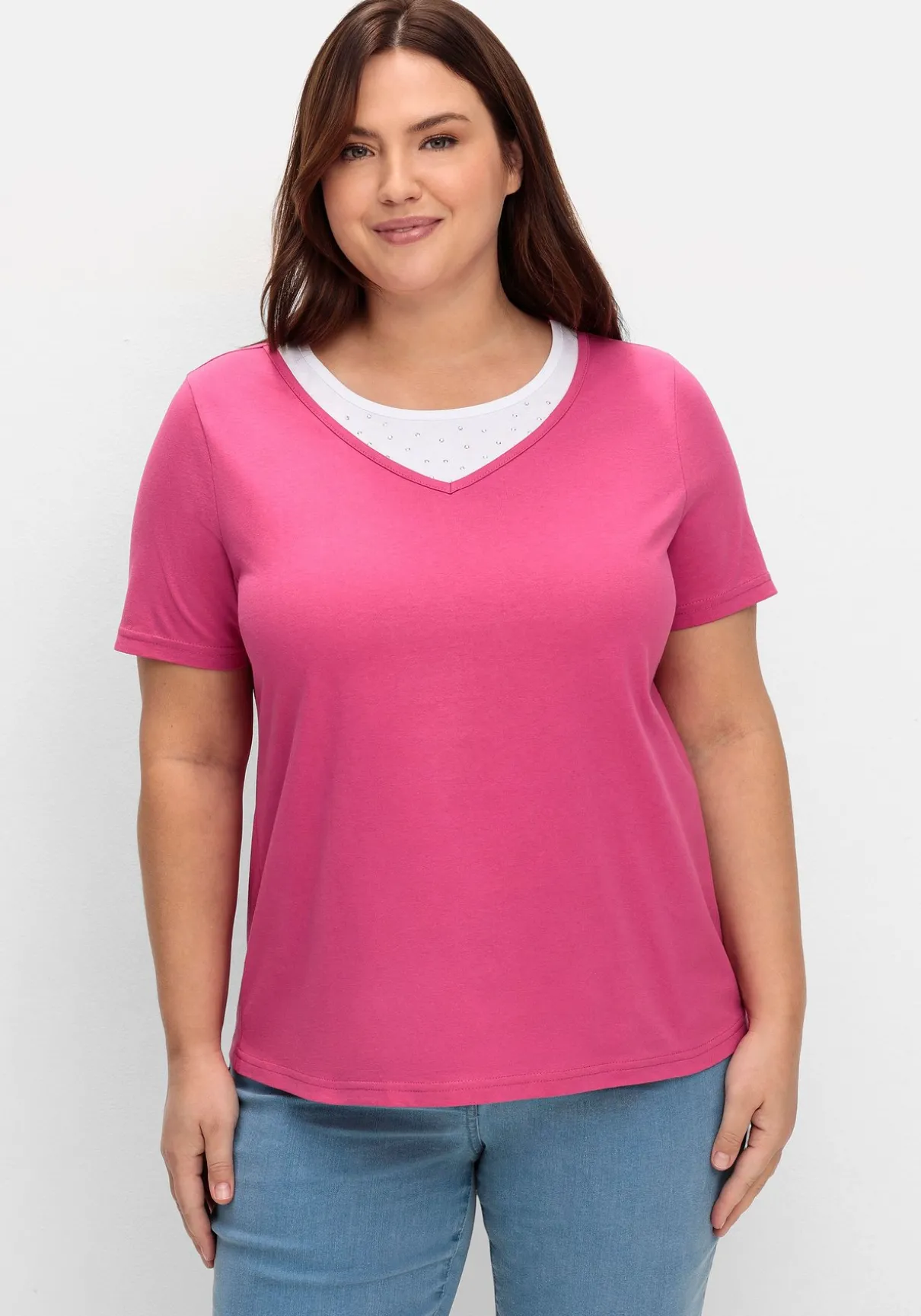 Kurzarmshirt in Layeroptik mit Ziernieten